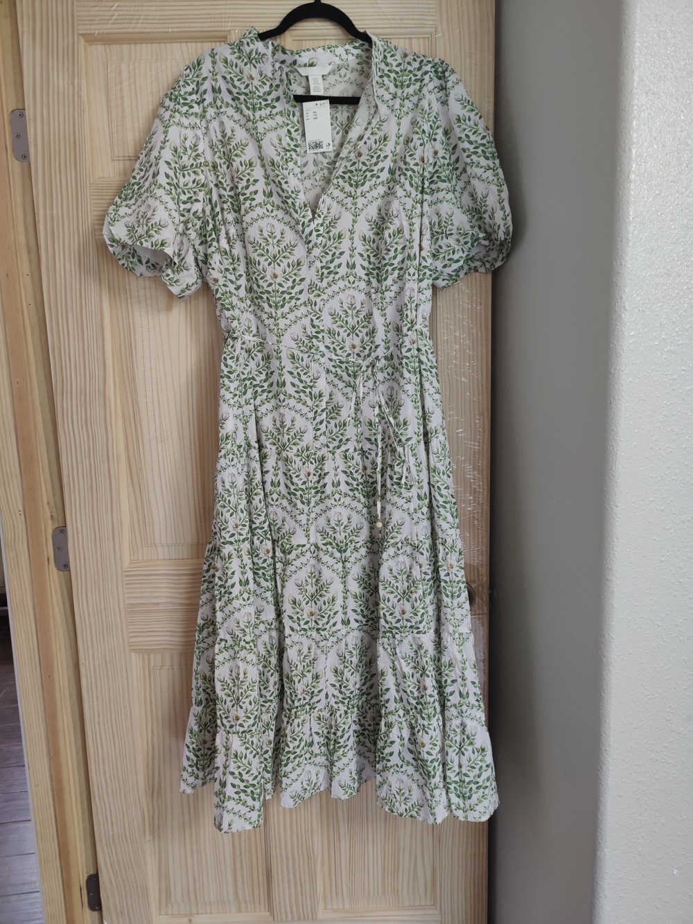 H&M White Maxi Dress with Green Leaf Print